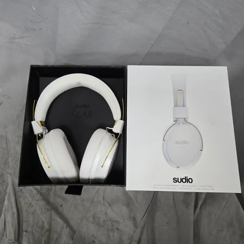 BOXED SUDIO ACTIVE NOISE CANCELLING HEADPHONES IN WHITE