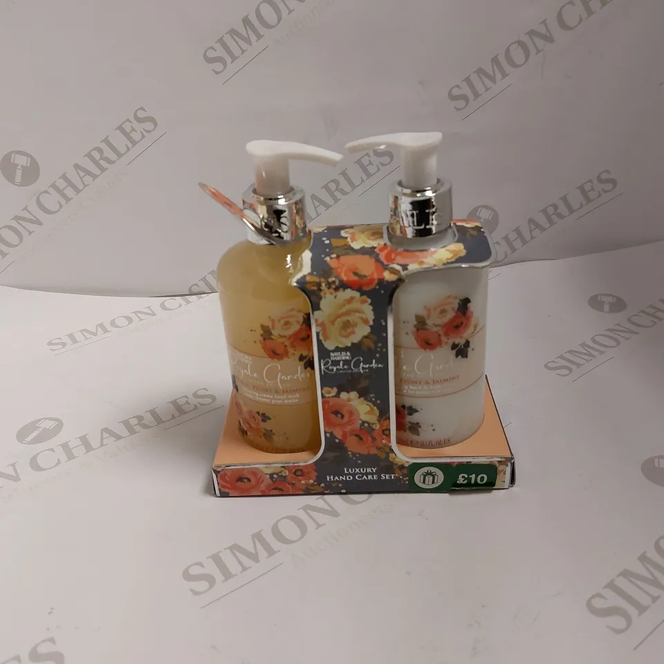 BATLES&HARDING ROYALE GARDEN LUXURY HAND CARE SET 