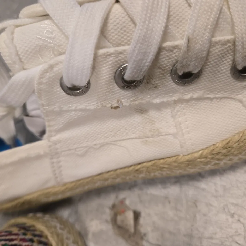 BLOWFISH MALIBU BEUNOS SNEAKERS SHOES, WHITE - UK SIZE 7 