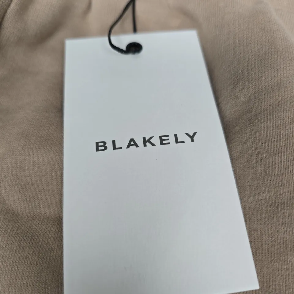 BLAKELY BEIGE SHORTS, 2XL (US) – TAG ATTACHED