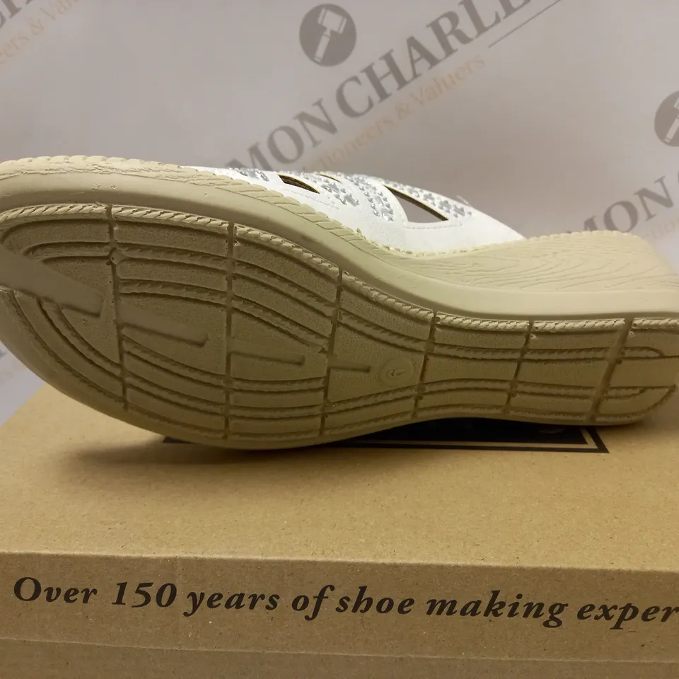 BOXED CUSHION WALK DIAMANTE MULES, WHITE - SIZE 6