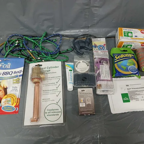 APPROXIMATELY 10 ASSORTED HOUSEHOLD ITEMS TO INCLUDE - FOIL BAGS, BUNGEE HOOKS, AND SELLOTAPE ETC.