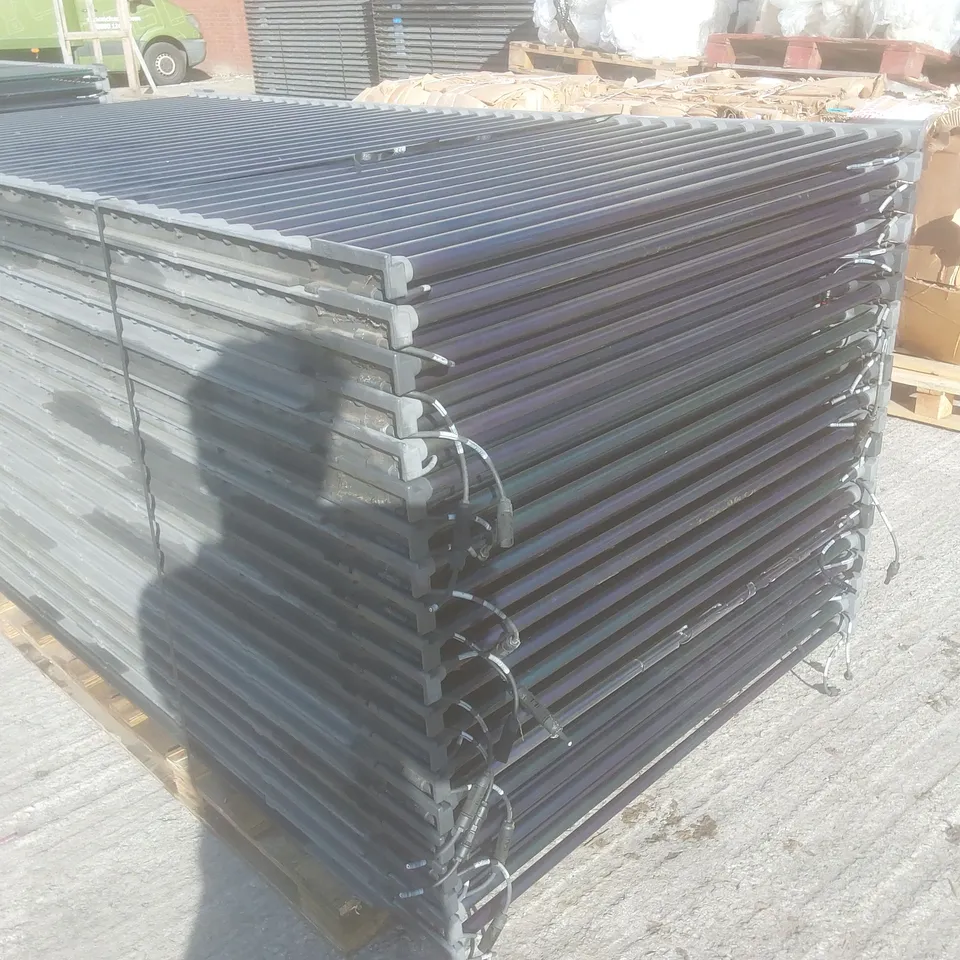 PALLET OF APPROX 20 X SOLYNDRA 200W SOLAR PANELS - MODEL: SL-200-200