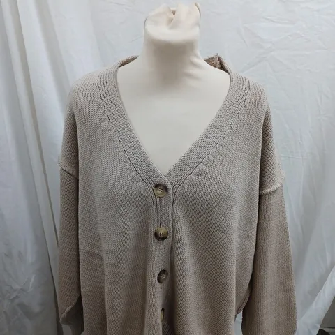 ZARA KNITTED HEAVY WEIGHT CARDIGAN IN TAN - SMALL