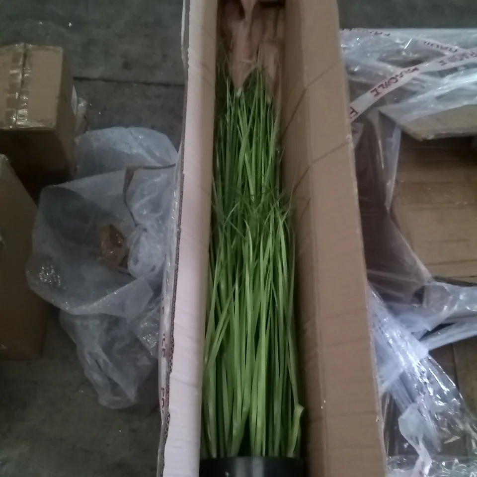 2 BOXES LED FAKE PLANT