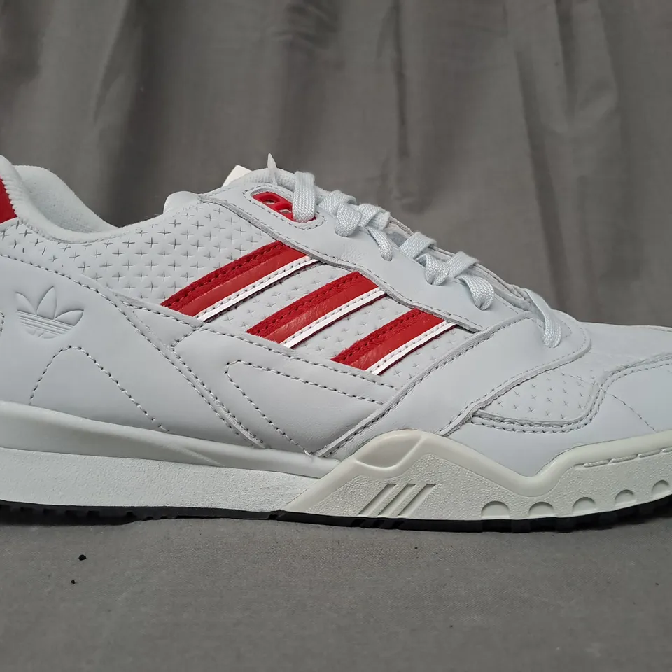 BOXED PAIR OF ADIDAS A.R. TRAINERS IN PALE BLUE/RED UK SIZE 10