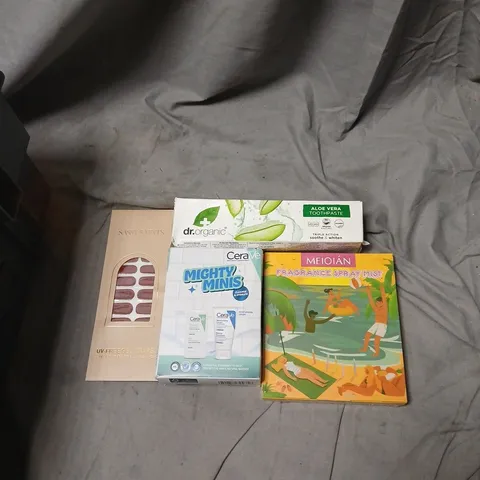APPROXIMATELY 30 ITEMS INCLUDING HEALTH & BEAUTY ASSORTMENT: DR ORGANIC ALOE VERA TOOTHPASTE; DR DENT DAY & NIGHT TOOTHPASTE; GARNIER MOISTURE SHEET MASK; FRAGRANCE SPRAY MIST .