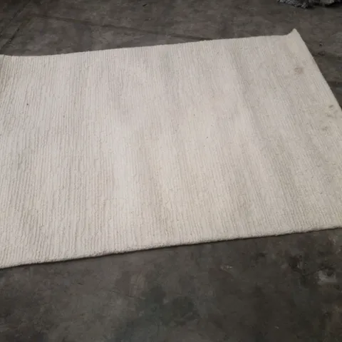 QUALITY DESIGNER AREA RUG - APPROXIMATELY 120×170CM