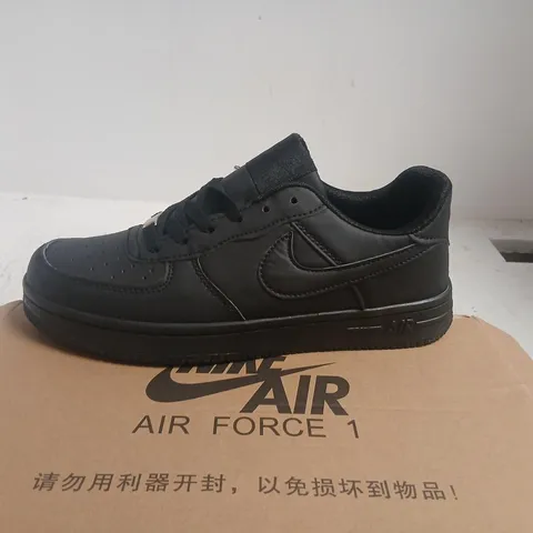NIKE AIR FORCE 1 BLACK LEATHER SNEAKER – UK 6
