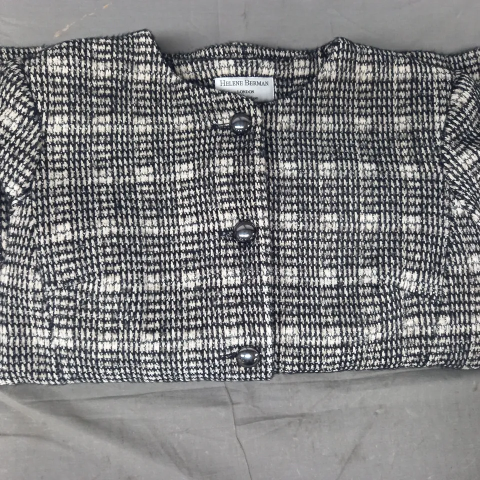 HELENE BERMAN BUTTON UP JACKET IN BLACK/IVORY SIZE 16