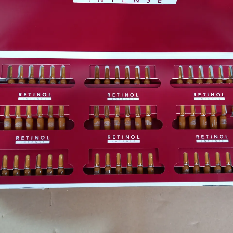 M. ASAM RETINOL INTENSE BEAUTY TREATMENT AMPOULES SET