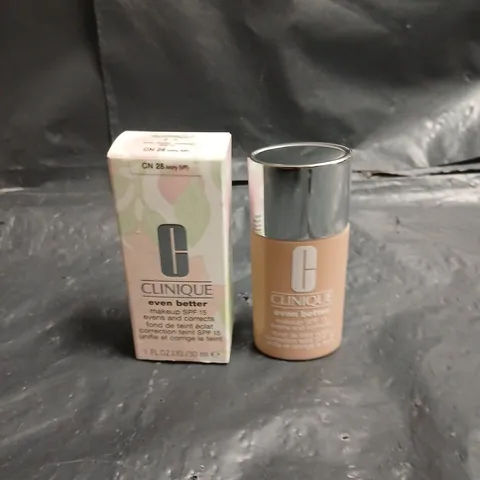 CLINIQUE EVEN BETTER MAKE-UP SPF 15 IVORY CN 28 - 30ML, BOXED