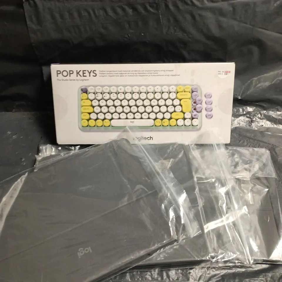 4 X LOGITECH KEYBOARD PRODUCTS TO INCLUDE TABLET KEYBOARDS & POP KEYS 