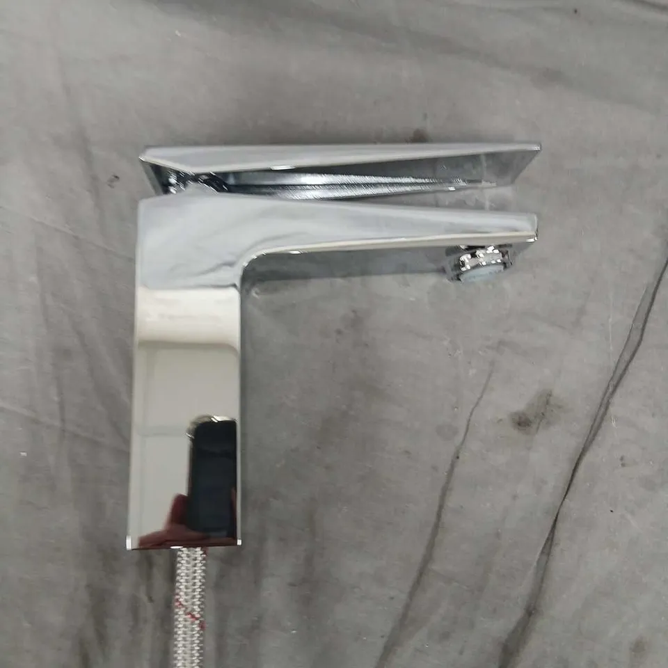 VITRA A42608VUK BRAVA BASIN MIXER