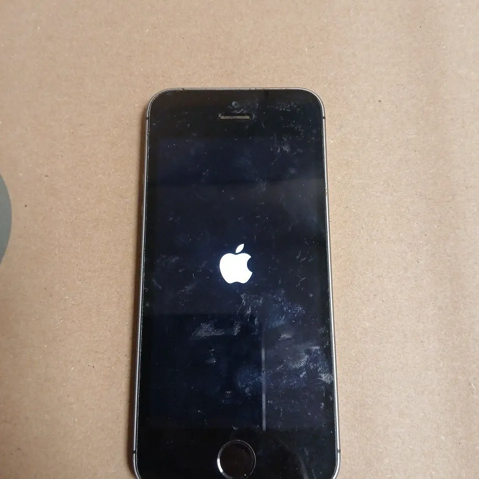APPLE IPHONE 5