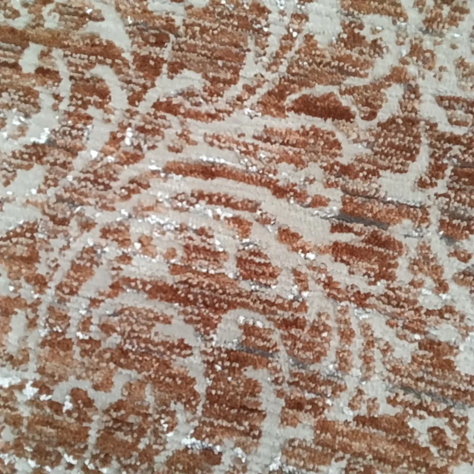QUALITY DESIGN AREA RUG APPROXIMATELY 229 CM X 155 CM - CADSIDE SIGN FAULT