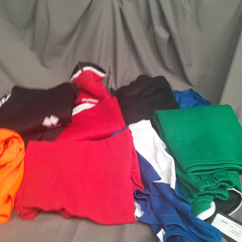 LARGE BOX OF ASSORTED ERREA CLOTHING ITEMS IN VARIOUS SIZES AND COLOURS