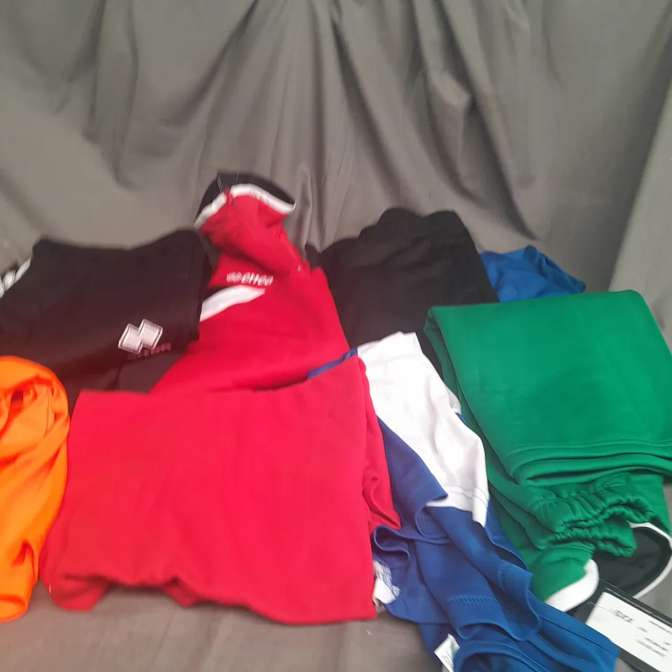 LARGE BOX OF ASSORTED ERREA CLOTHING ITEMS IN VARIOUS SIZES AND COLOURS