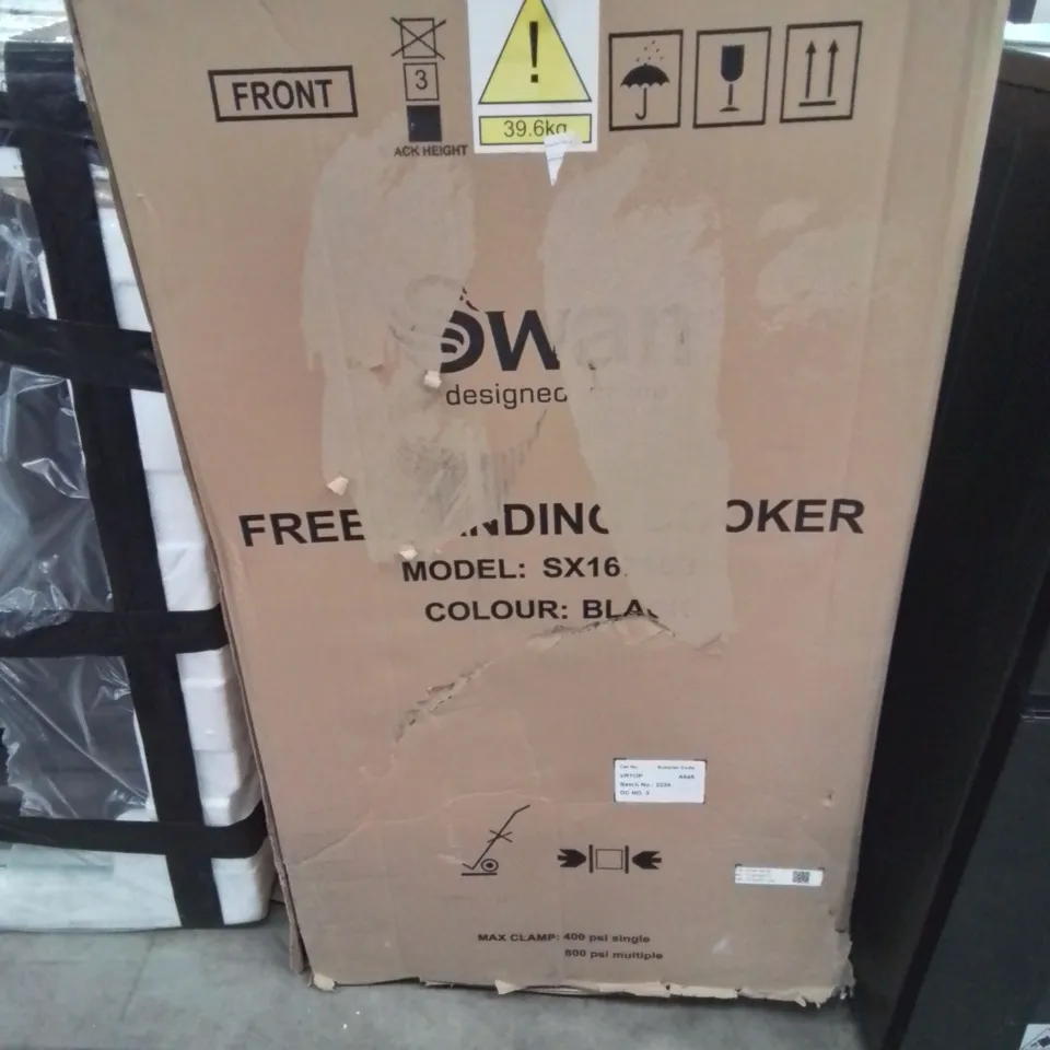 BOXED SWAN SX16710B 50CM WIDE ELECTRIC SOLID BLACK COOKER - 