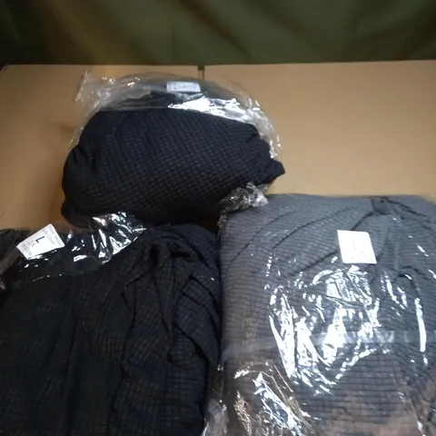 BOX OF DESIGNER 3 SEAT SOFA COVERS IN GREY & BLACK