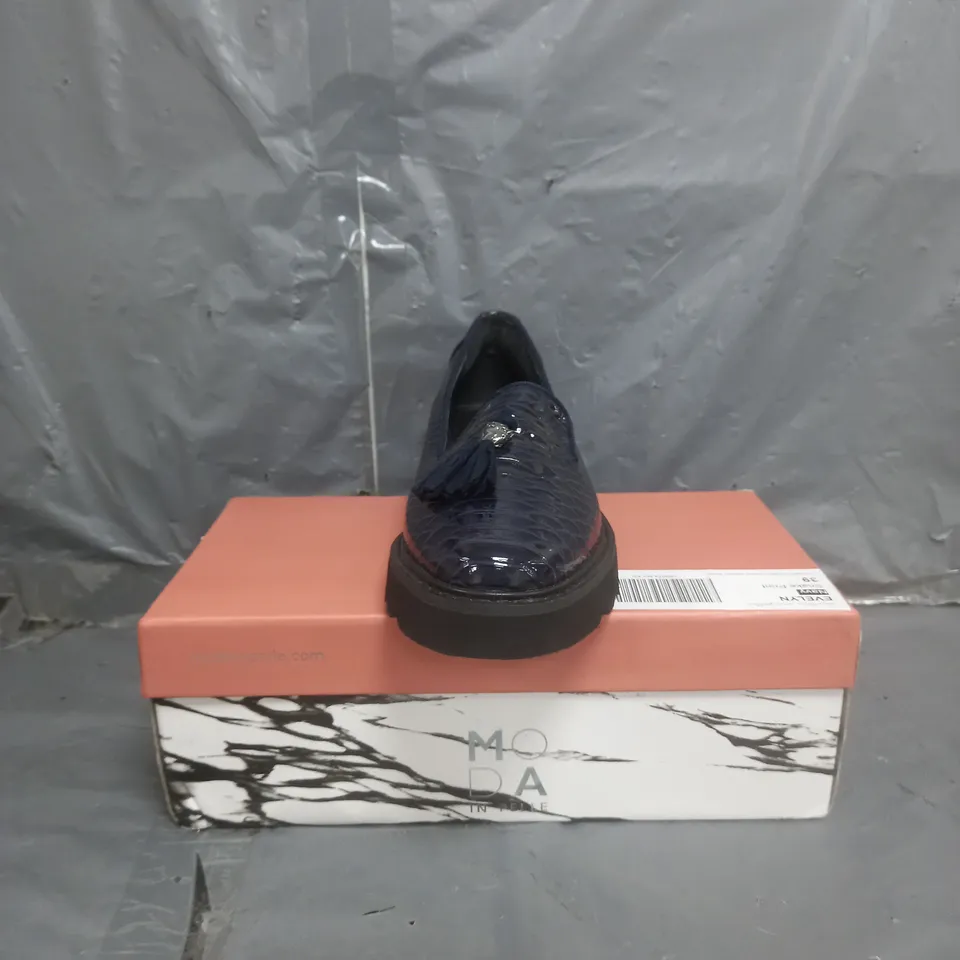 MODA IN PELLE EVELYN LOAFERS NAVY SIZE 6