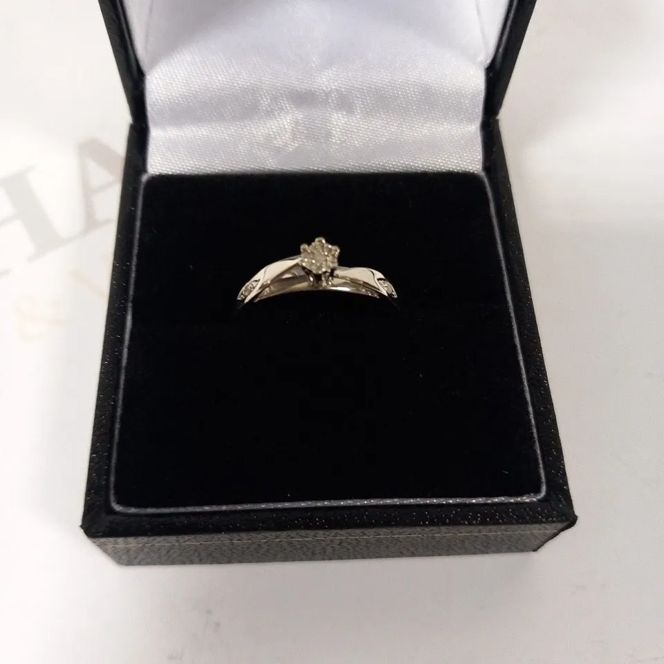 BOXED 9CT WHITE GOLD RING