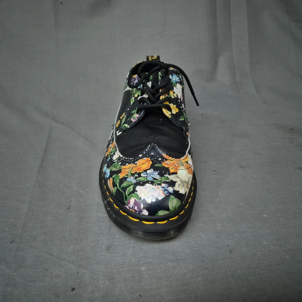 DR MARTENS FLORAL SHOES - SIZE UNSPECIFIED 