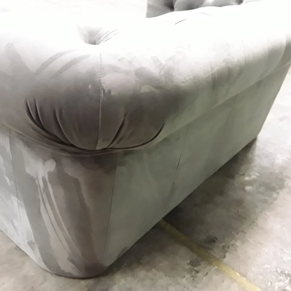QUALITY DESIGNER LOVESEAT - GREY FABRIC