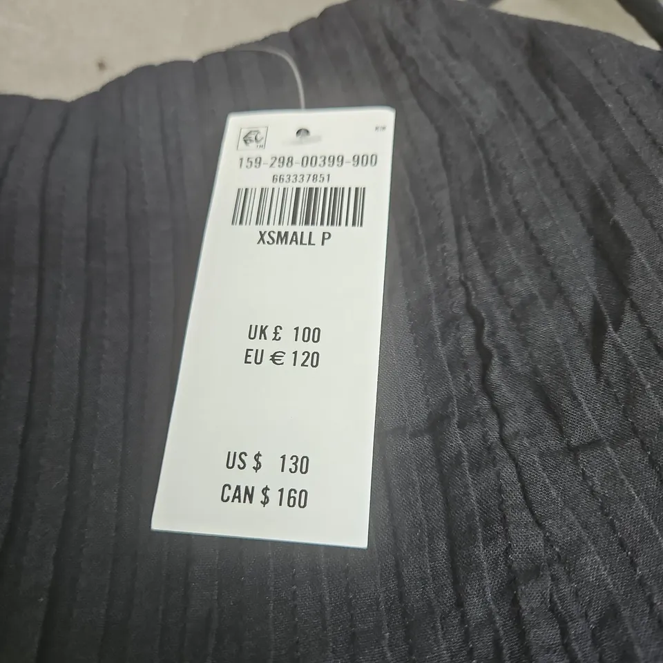 ABERCROMBIE & FITCH BLACK STRAPPY DRESS WITH SMOCKED BODICE – WOMEN'S EXTRA SMALL PETITE TAGGED