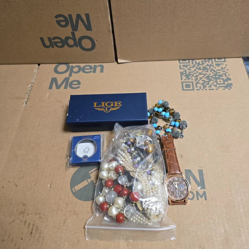 TOTE OF APPROXIMATELY 25 ASSORTED WATCH/JEWELLERY ITEMS TO INCLUDE LIGE WATCH, OUFER ETC
