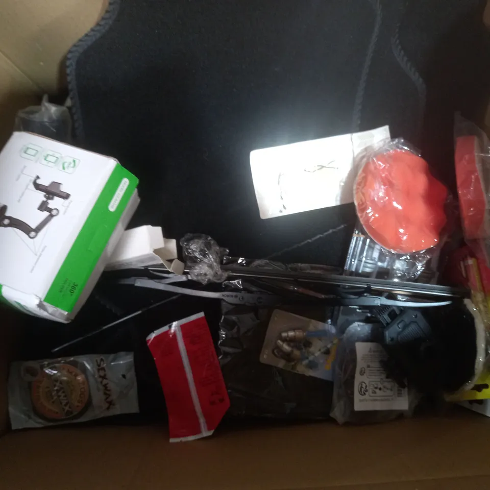 LOT OF ASSORTED ITEMS TO INCLUDE HEATER SCRATCH REPAIR , FLOOR MATTS 