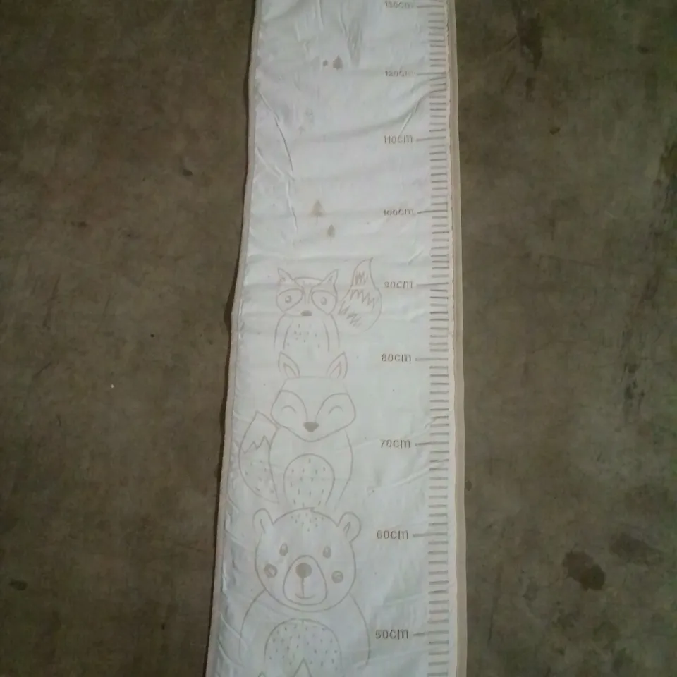 PALLET OF APPROX 345 GEORGE HOME HANGING HEIGHT CHARTS