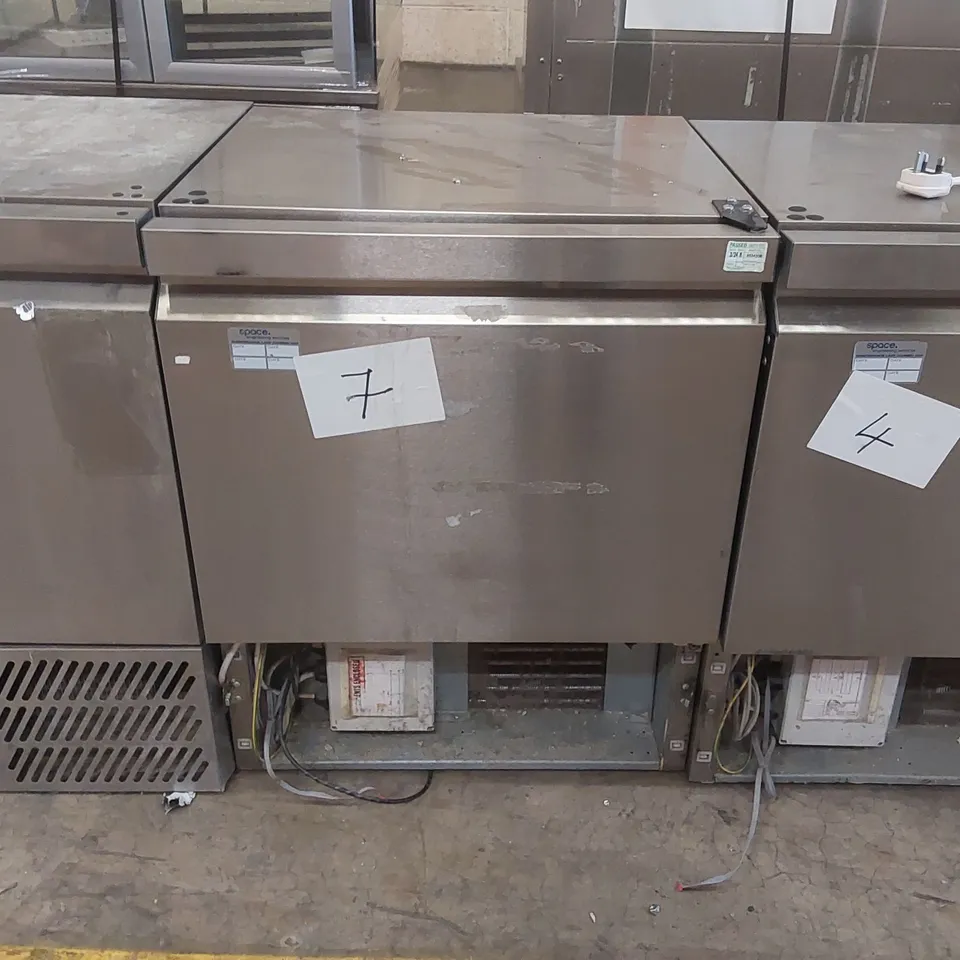 WILLIAMS H5UCR290R1 COMMERCIAL FRIDGE