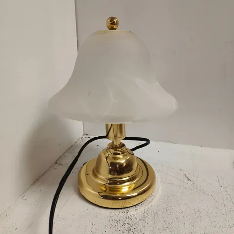 TABLE LAMP WITH FROSTED GLASS SHADE