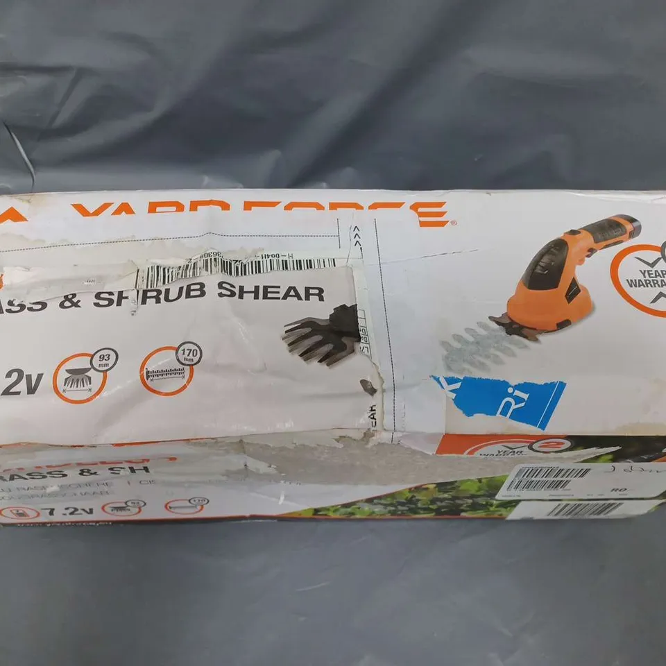 LOT OF 5 HOUSEHOLD ITEMS TO INCLUDE GARDEN SHEARS AND GARDENING TOOLS