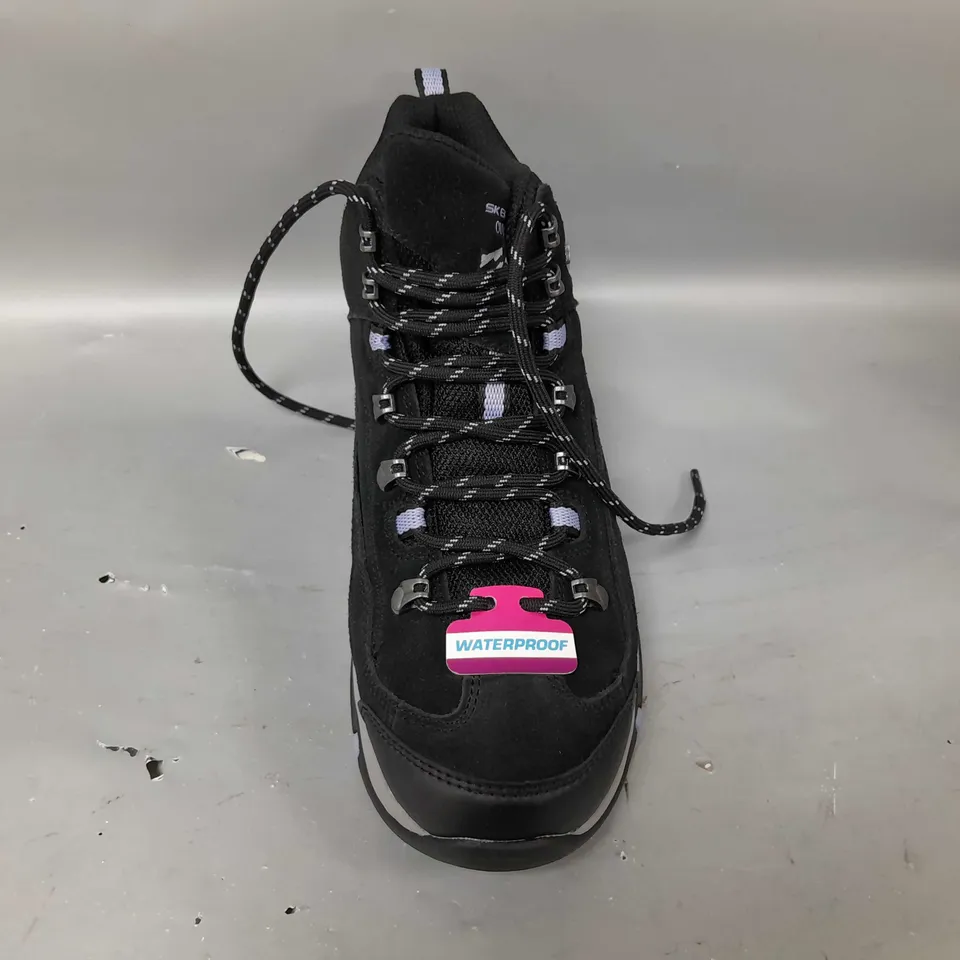 PAIR OF SKECHERS TREGO ALPINE TRAIL WATERPROOF BOOTS UK SIZE 4