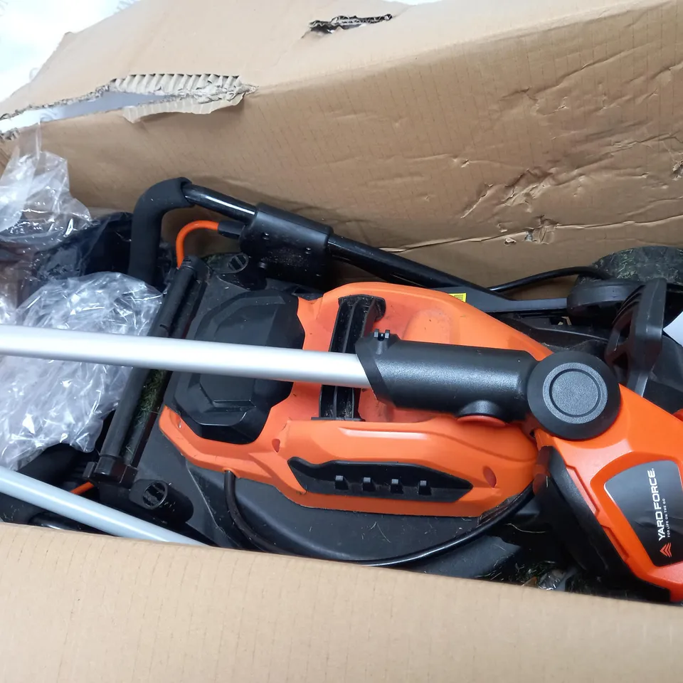 BOXED YARD FORCE 32CM LAWNMOWER AND TRIMMER