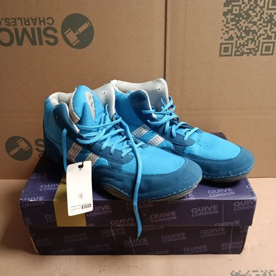 BOXED PAIR OF SEGA QUIVE RING WRESTLING/BOXING SHOES IN BLUE - 9