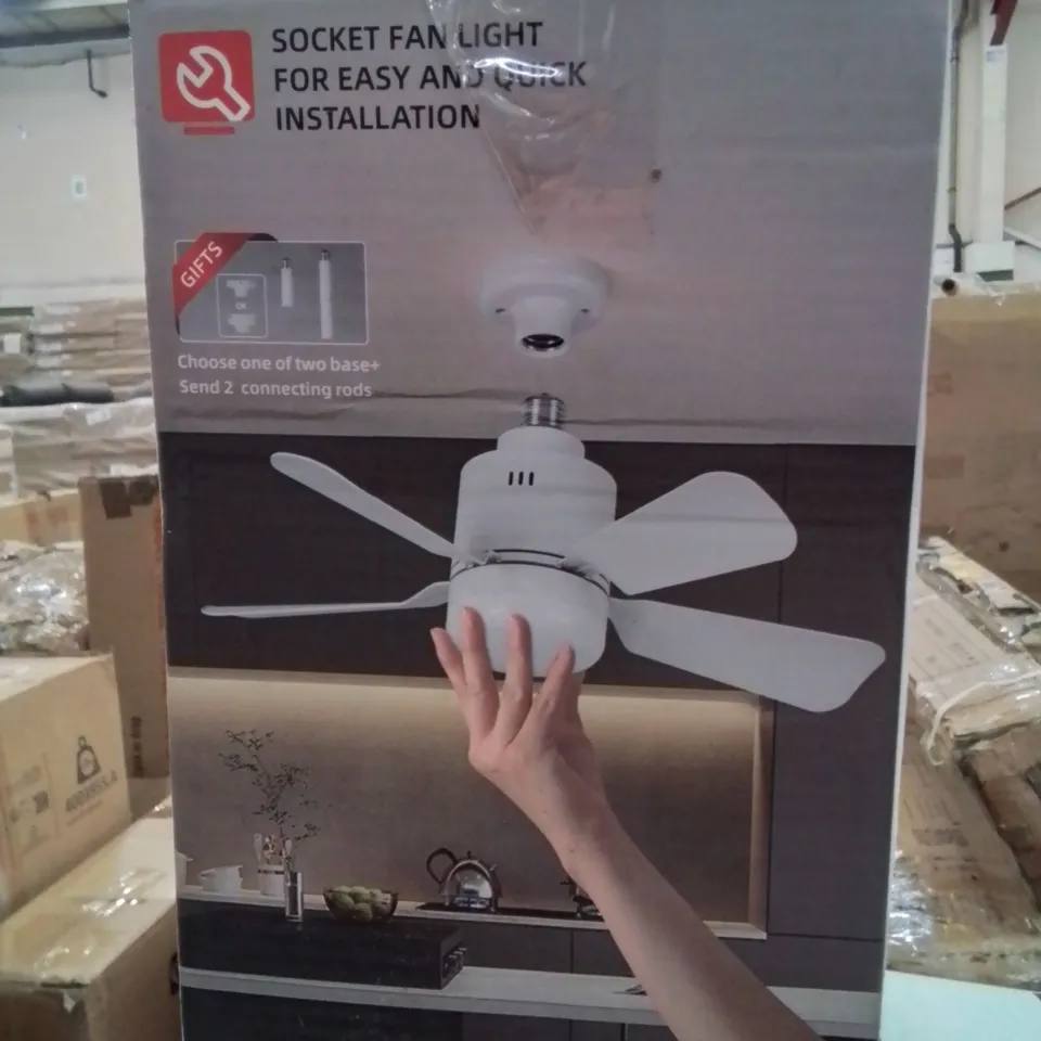 BOXED SKYLAN 45CM 5-BLADE E27 SOCKET CEILING FAN WITH LED LIGHT AND REMOTE CONTROL 