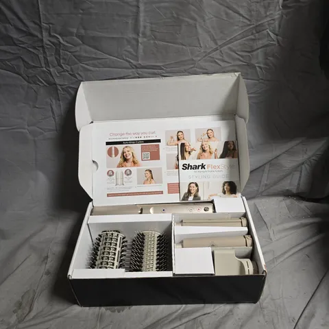 SHARK FLEXSTYLE AIR STYLING & DRYING SYSTEM – BOXED (4-IN-1)