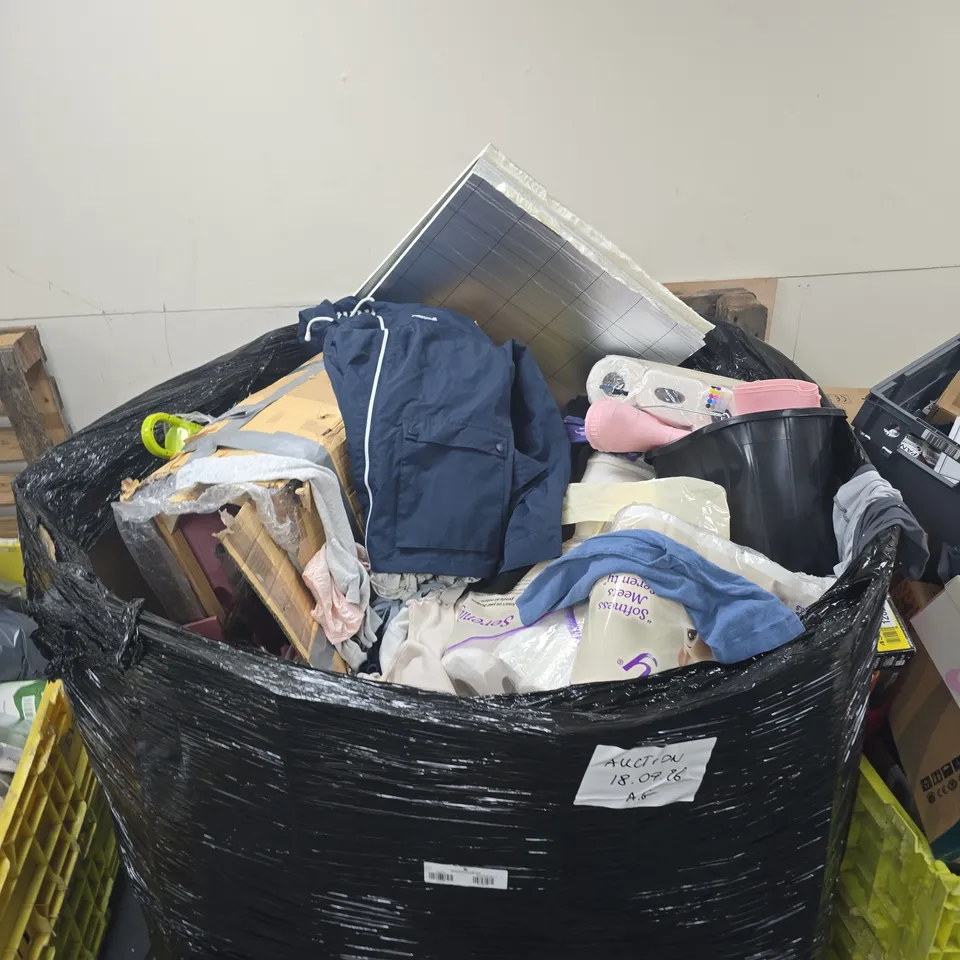 PALLET TO CONTAIN LARGE QUANTITY OF ASSORTED ITEMS