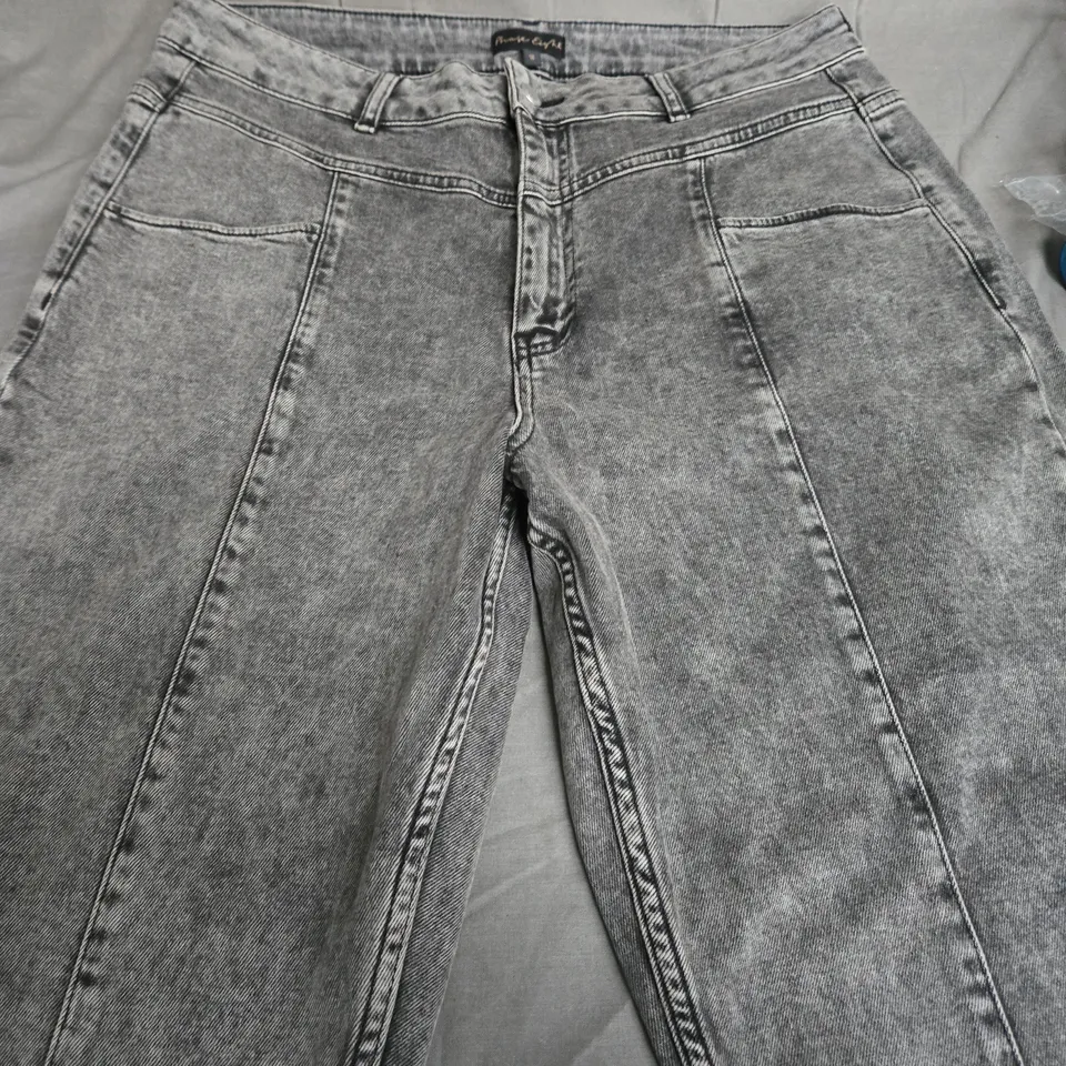 PHASE EIGHT JEANS SIZE 16