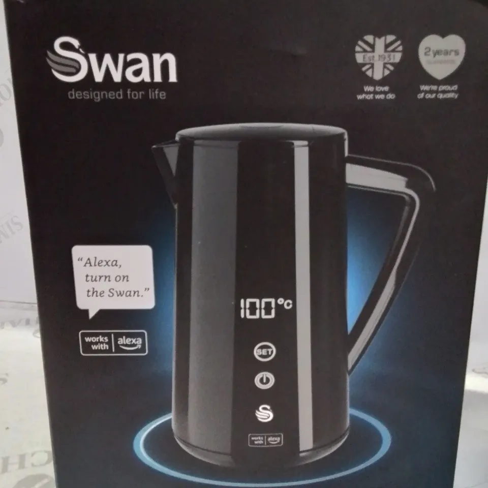 BOXED SWAN 1.5L DIGITAL KETTLE 