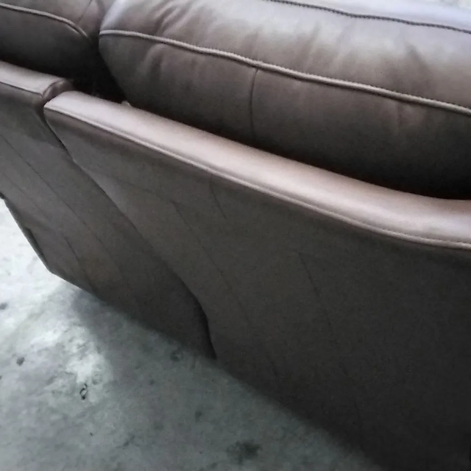 QUALITY BRITISH DESIGNED & MANUFACTURED G PLAN KINGSBURY 2 SEATER POWER RECLINER SOFA CAPRI OAK LEATHER