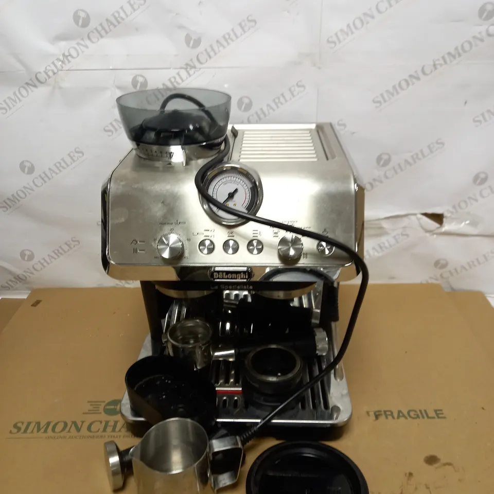 DE'LONGHI LA SPECIALISTA, BARISTA PUMP ESPRESSO MACHINE, BEAN TO CUP COFFEE AND CAPPUCCINO MAKER