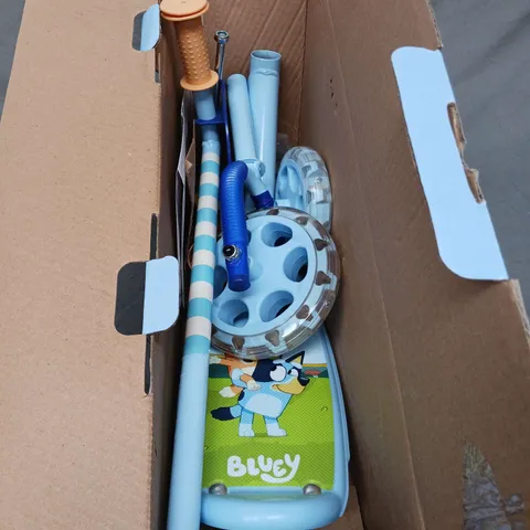 BOXED BLUEY TRI-LITE SCOOTER 