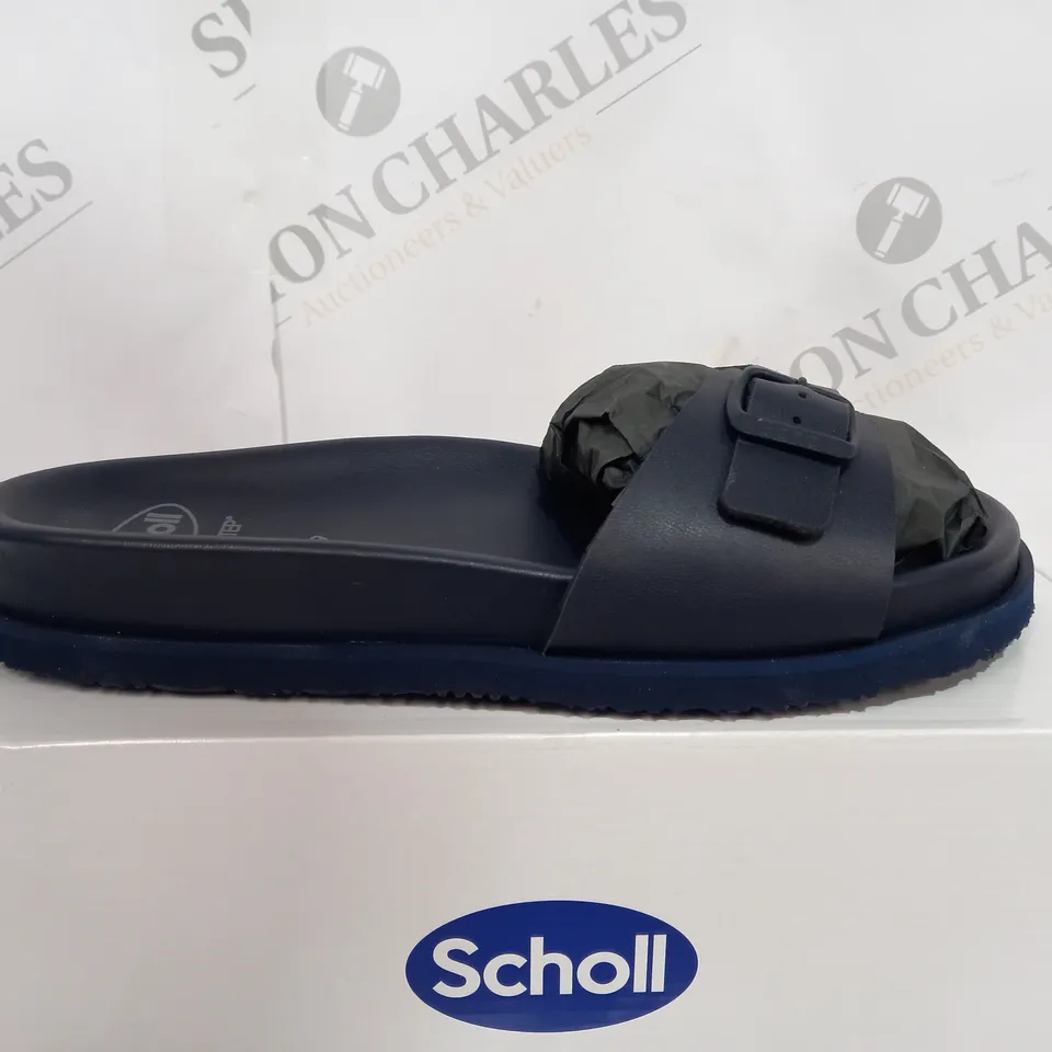 BOXED SCHOLL THICK PADDED OPEN TOE SANDAL - SIZE 6