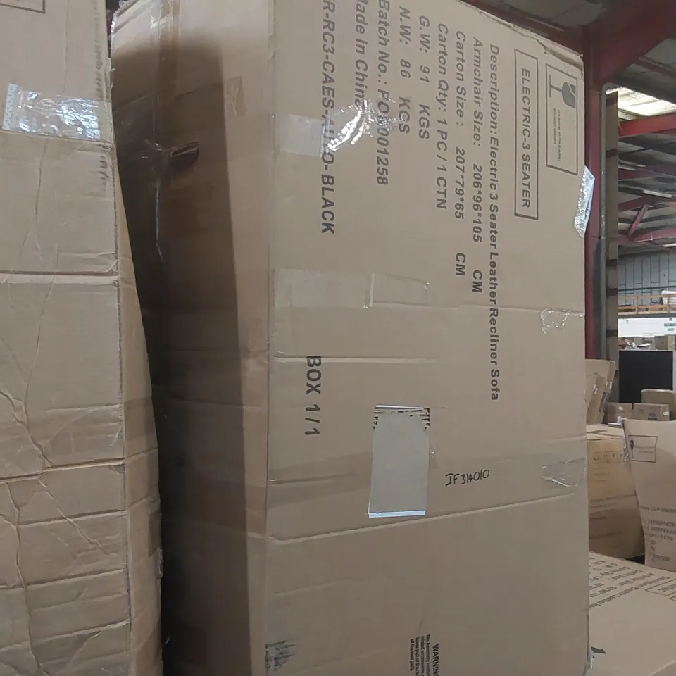 BOXED ELECTRIC 3 SEATER LEATHER RECLINER SOFA - BLACK (1 BOX)