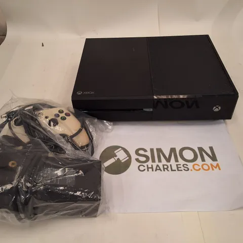 XBOX ONE CONSOLE WITH CONTROLLER & POWER BRICK