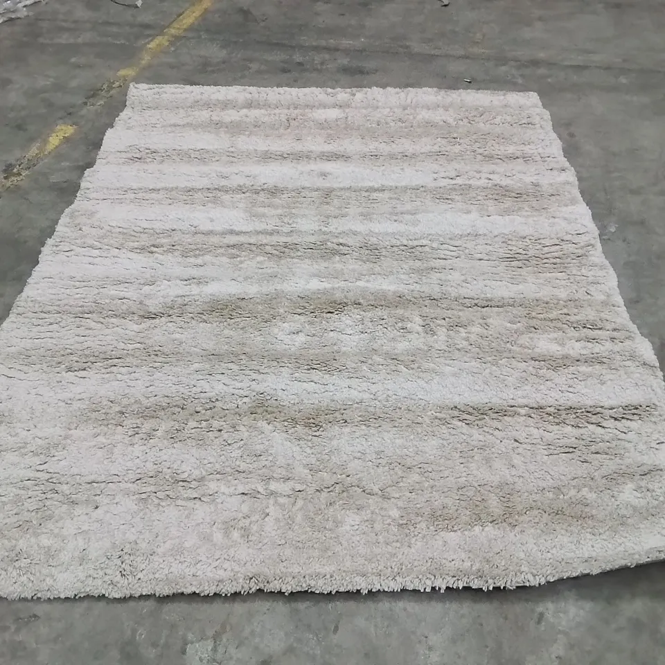 QUALITY DESIGNER AREA RUG - APPROXIMATELY 230X170CM